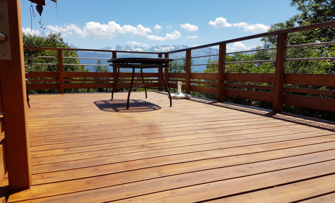  2017 Mai - Terrasse Mélèze sur poteaux + escalier bois à St Bernard du Touvet (Isère - 38), Chambéry, STRUCTURES BOIS & Compagnie