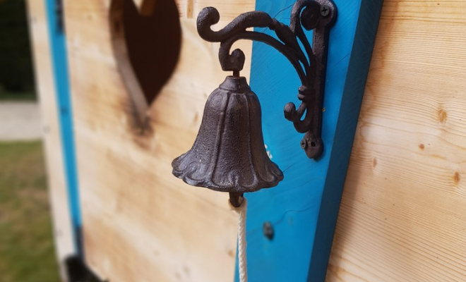  2018 Juin - Réalisation d'une cabane en bois féérique "La cabane du Sorcier" à Chambéry (Savoie – 73), Chambéry, STRUCTURES BOIS & Compagnie