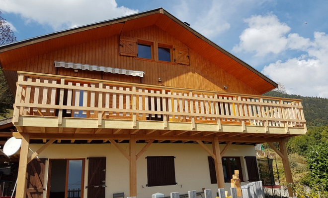  2018 Septembre - Terrasse bois sur poteaux en Mélèze et Pin Douglas à St Bernard du Touvet (Isère - 38), Chambéry, STRUCTURES BOIS & Compagnie