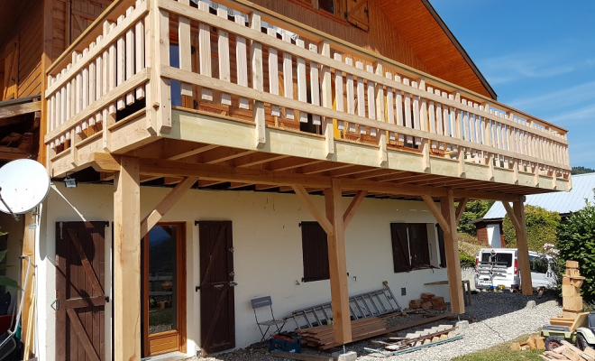  2018 Septembre - Terrasse bois sur poteaux en Mélèze et Pin Douglas à St Bernard du Touvet (Isère - 38), Chambéry, STRUCTURES BOIS & Compagnie