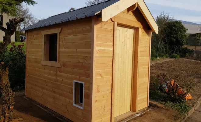  2019 Mars - Abri de jardin "Niche pour chien" à La Ravoire (Savoie – 73), Chambéry, STRUCTURES BOIS & Compagnie