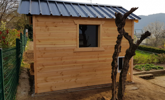  2019 Mars - Abri de jardin "Niche pour chien" à La Ravoire (Savoie – 73), Chambéry, STRUCTURES BOIS & Compagnie