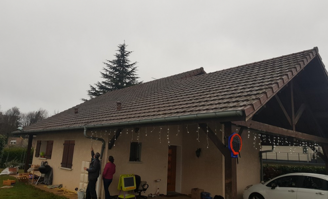  2020 Février - Dépose de couverture, Installation d’un écran de sous toiture et pose de fenêtres de toit à Aix les Bains (Savoie -73), Chambéry, STRUCTURES BOIS & Compagnie