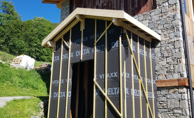  2020 Juillet - Abri de jardin Mélèze vieux bois et couverture en lauze naturelle à St Martin de Belleville - Les Menuires (Savoie - 73), Chambéry, STRUCTURES BOIS & Compagnie