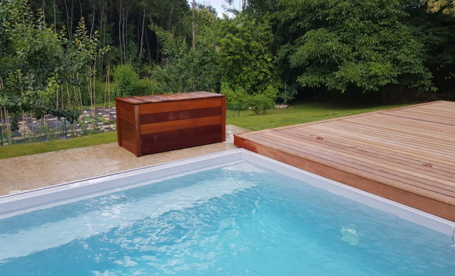  2020 Juin - Habillage d'une structure mobile de piscine + Trappe pool house + coffre de rangement en bois exotique à St Pierre de Chandieu (Rhône - 69), Chambéry, STRUCTURES BOIS & Compagnie