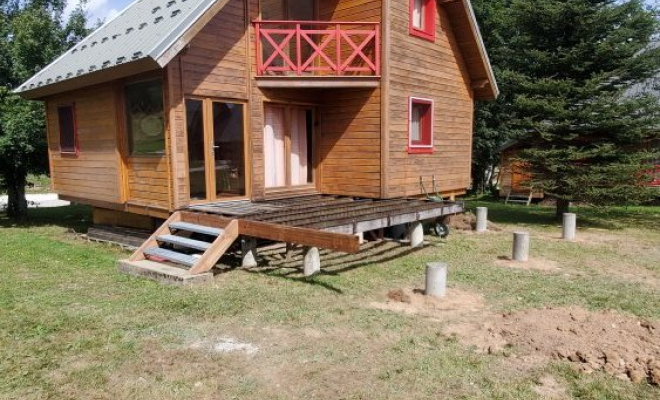  Agrandissement d'une terrasse bois Mélèze à La Féclaz - les Déserts (Savoie - 73), Chambéry, STRUCTURES BOIS & Compagnie