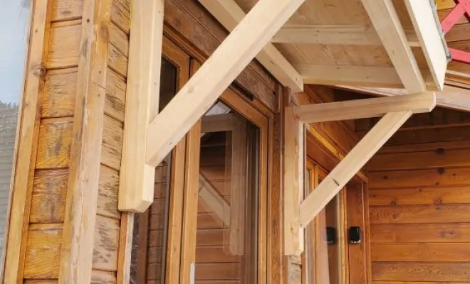  Construction d'un auvent d'entrée ou marquise sur un chalet bois à La Féclaz (Savoie - 73), Chambéry, STRUCTURES BOIS & Compagnie