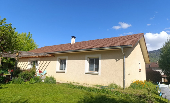  Réfection de la toiture d'une maison individuelle - Couverture en tuiles mécaniques Delta 10 + habillage bandeaux à Pontcharra (Isère - 38), Chambéry, STRUCTURES BOIS & Compagnie