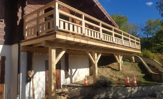  Rénovation / Agrandissement d'une terrasse sur poteaux en mélèze près de Rumilly en Haute Savoie, Chambéry, STRUCTURES BOIS & Compagnie