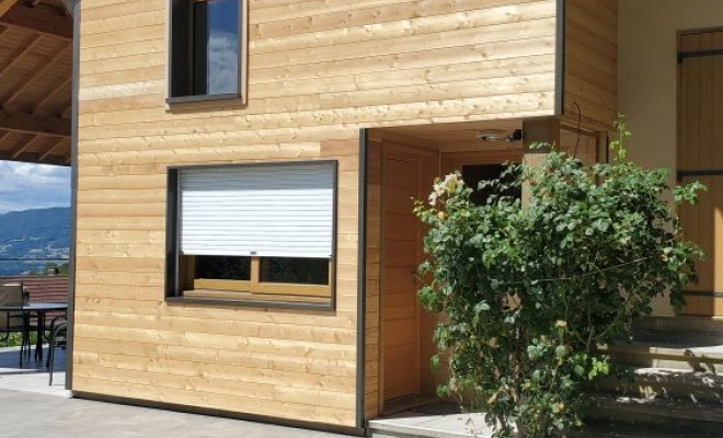  Rénovation thermique d'une façade - Isolation extérieure en laine de bois et remplacement des menuiseries bois à Verel Pragondran près de Chambéry (Savoie - 73), Chambéry, STRUCTURES BOIS & Compagnie