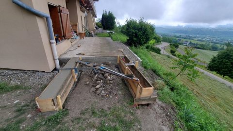 Rénovation et Agrandissement d'une terrasse en bois Mélèze sur structure en Pin Autoclave à St Pierre d'Albigny (Savoie - 73)